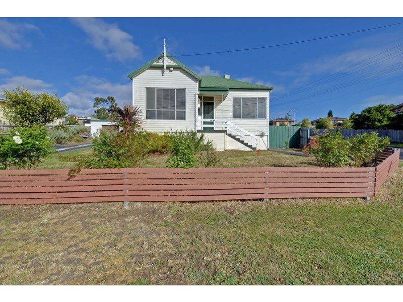 70 Ashbolt Crescent, Lutana TAS 7009