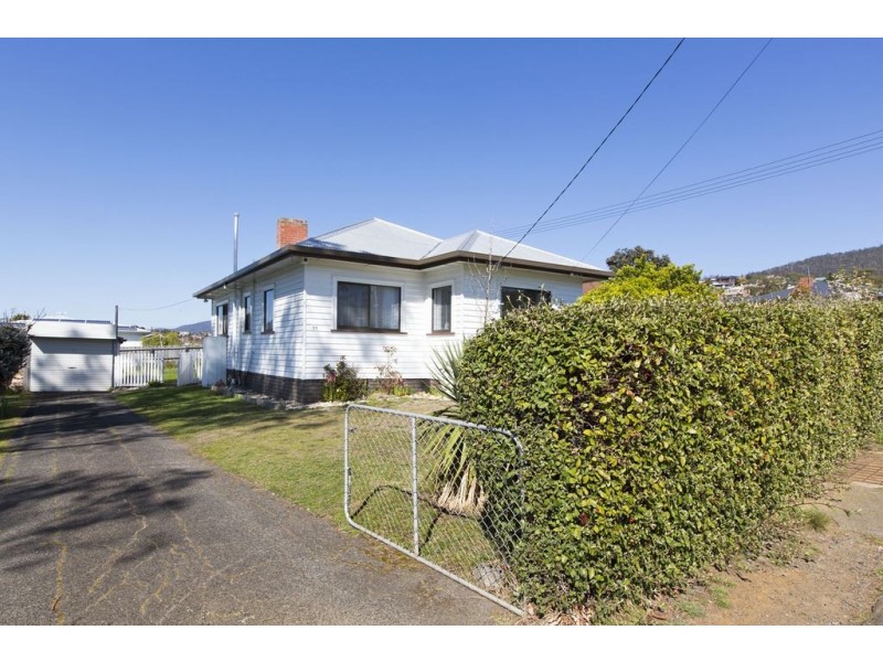Claremont TAS 7011