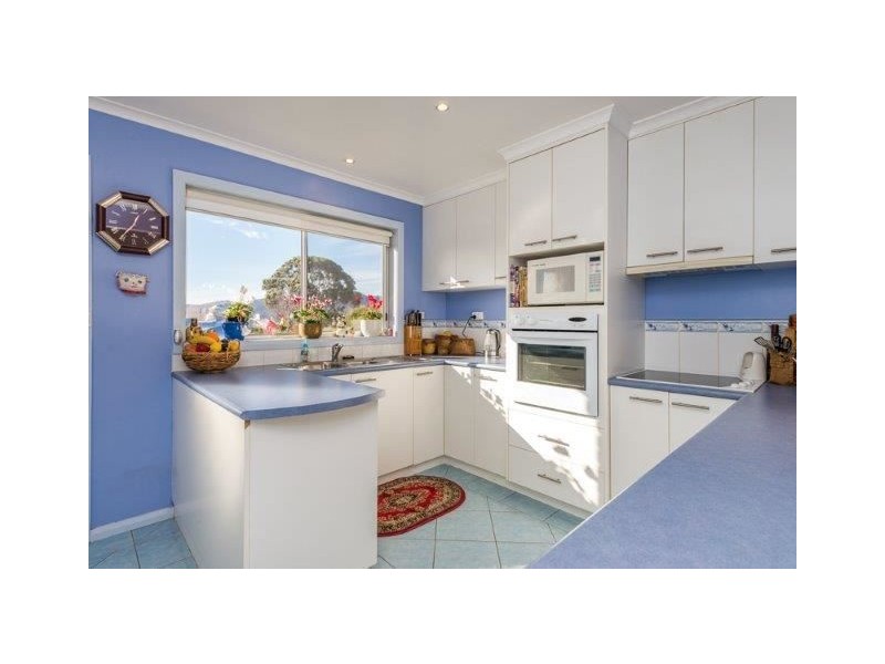 11 Turnbull Crescent, Rosetta TAS 7010