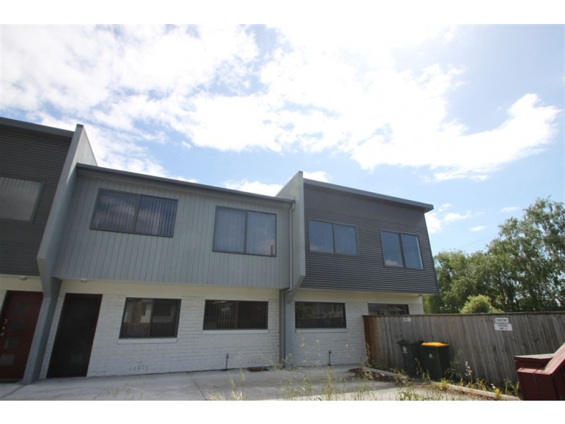 1/2 Chisholm Place, Glenorchy TAS 7010