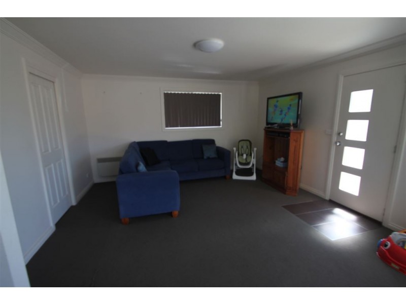 1/2 Chisholm Place, Glenorchy TAS 7010