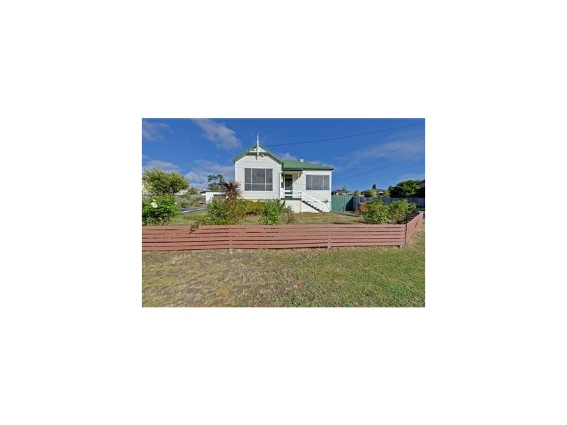 70 Ashbolt Crescent, Lutana TAS 7009