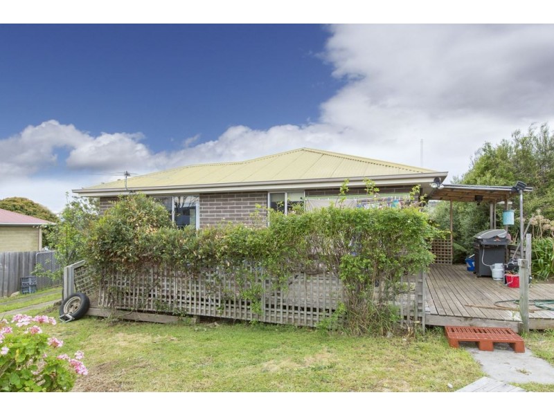9 Holloway Drive, Herdsmans Cove TAS 7030