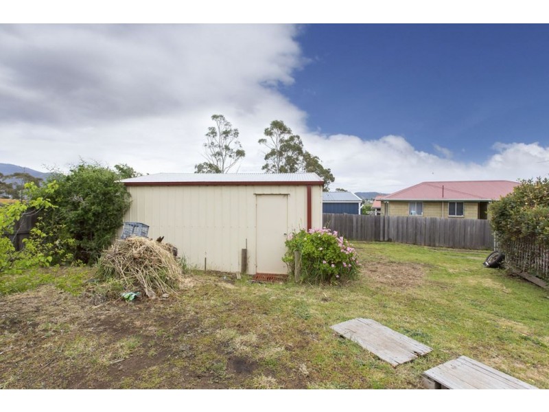 9 Holloway Drive, Herdsmans Cove TAS 7030