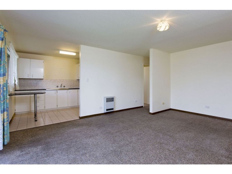 1/110 Abbotsfield Road, Claremont TAS 7011