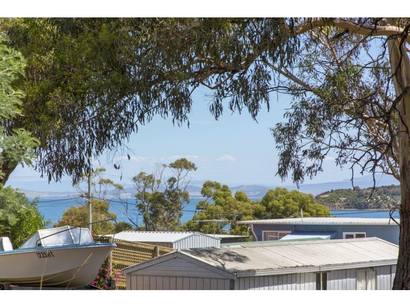 1 Spiraea Street, Primrose Sands TAS 7173
