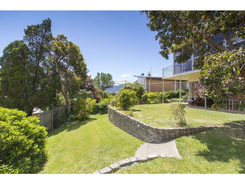 14 Riverview Parade, Rosetta TAS 7010