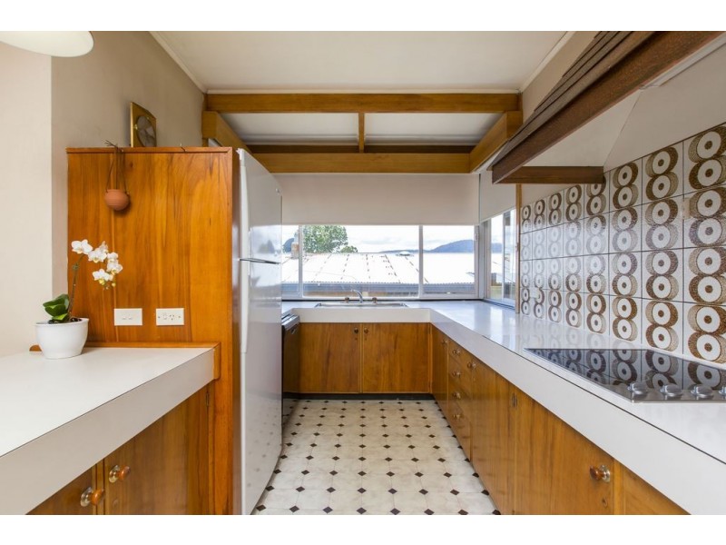 14 Riverview Parade, Rosetta TAS 7010