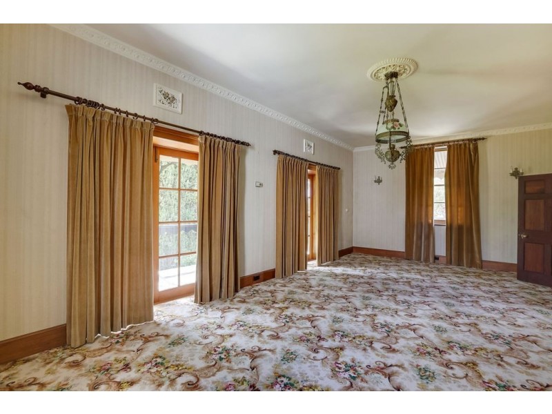 “Holyrood”/40 High Street, Oatlands TAS 7120