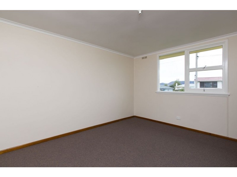 8 Biara Street, Chigwell TAS 7011