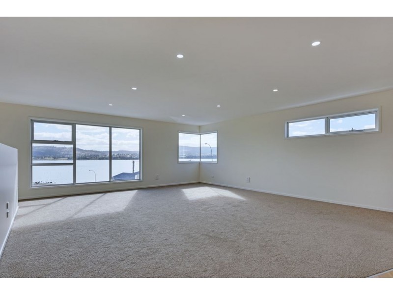 10 Akamas Drive, Granton TAS 7030