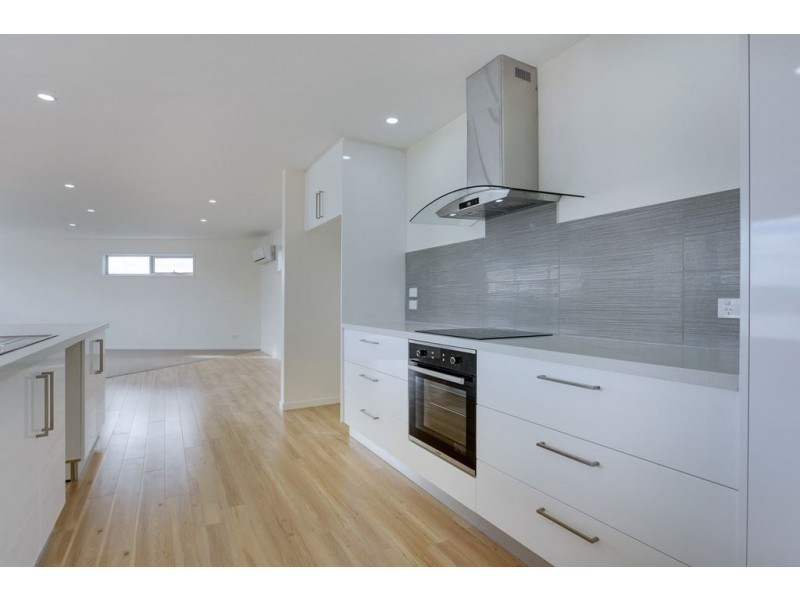 10 Akamas Drive, Granton TAS 7030