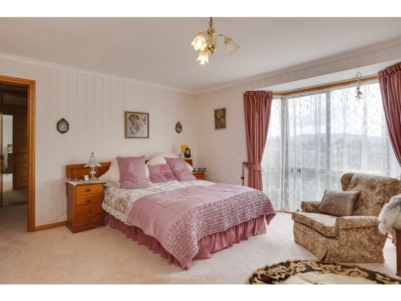 12 Ticknell Street, Ouse TAS 7140