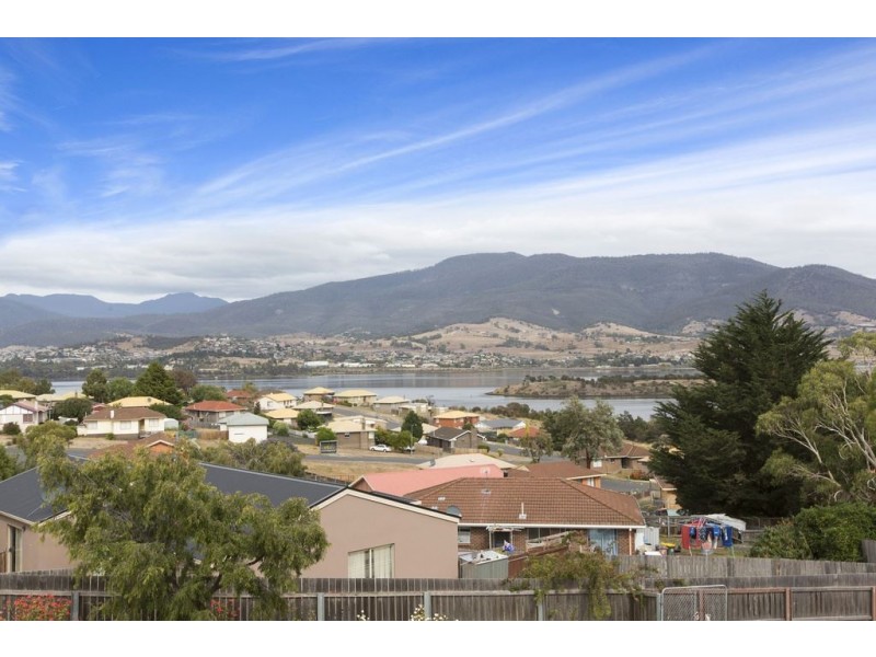 10 Kile Place, Herdsmans Cove TAS 7030