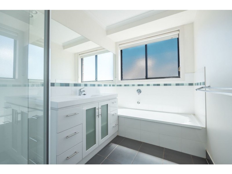 4/72a Andrew Street, Brighton TAS 7030