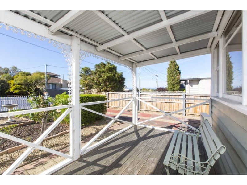 14 Raynors Road, Midway Point TAS 7171