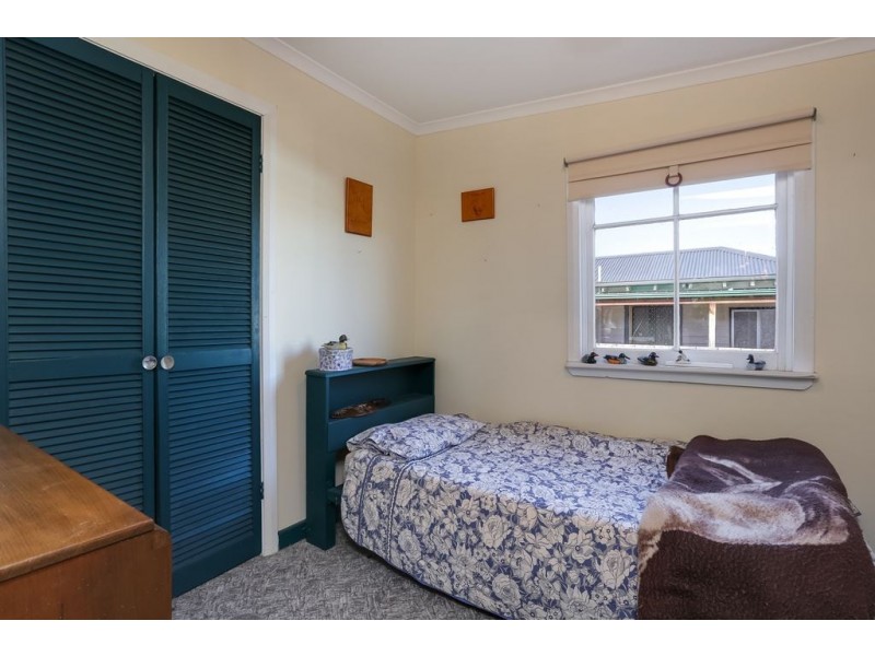 14 Raynors Road, Midway Point TAS 7171