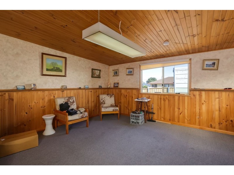 14 Raynors Road, Midway Point TAS 7171