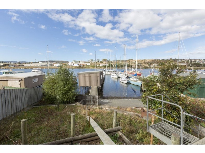 41 Gepp Parade, Derwent Park TAS 7009