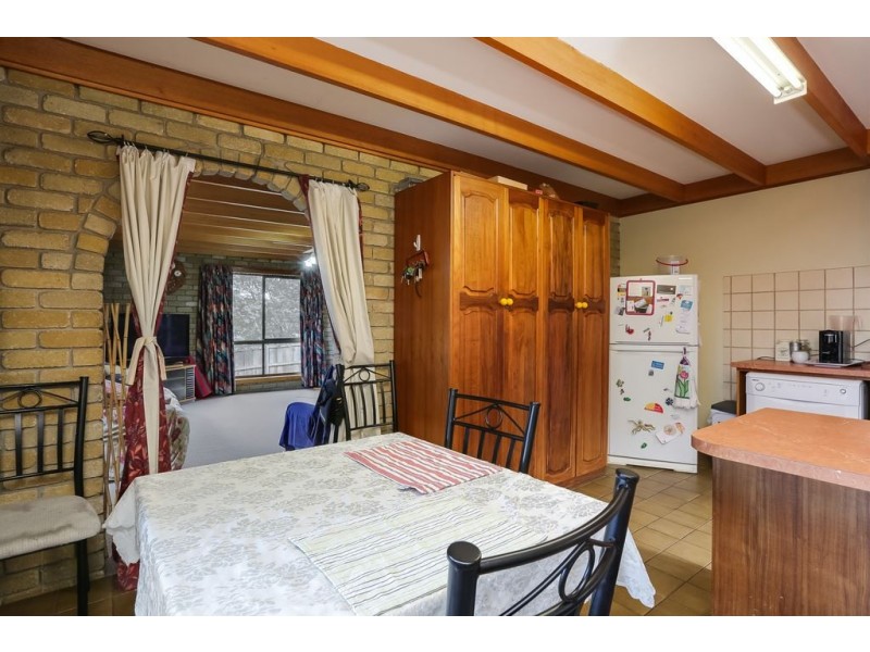 41 Gepp Parade, Derwent Park TAS 7009