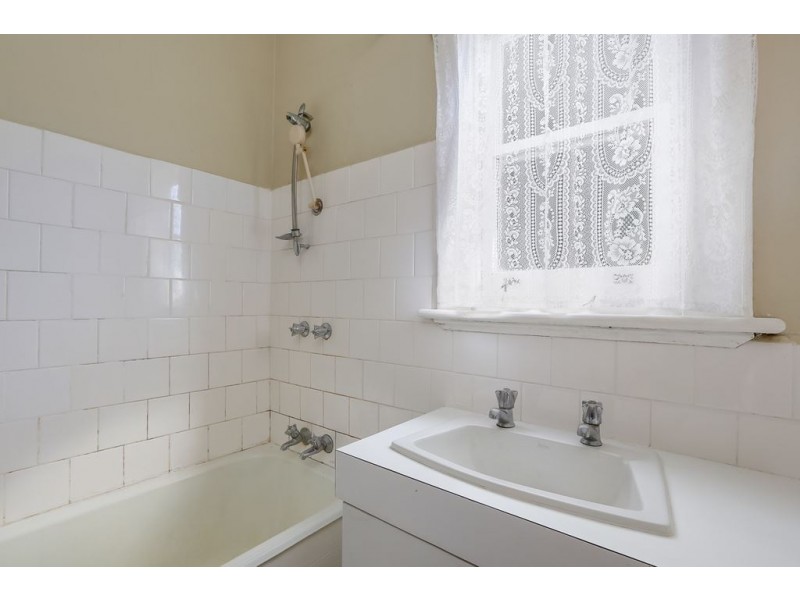 15 Paringa Road, Glenorchy TAS 7010