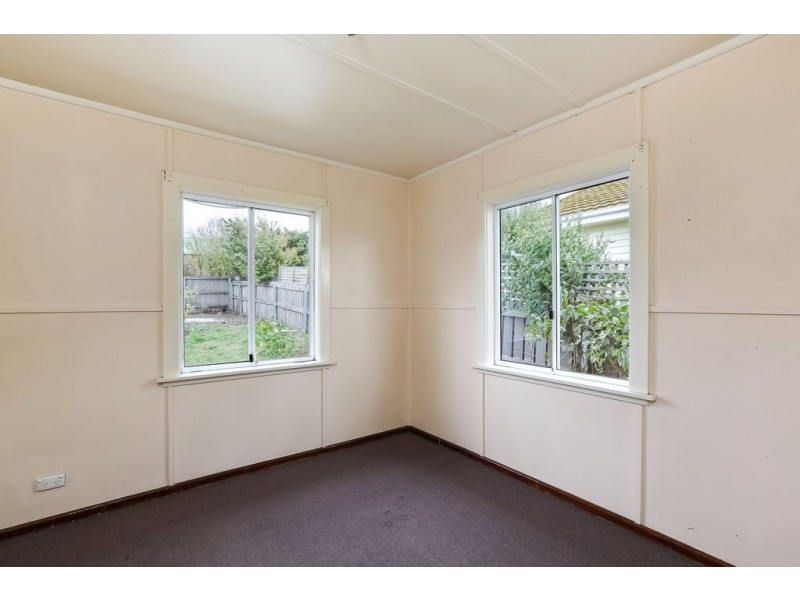 10 Laguna Place, Derwent Park TAS 7009
