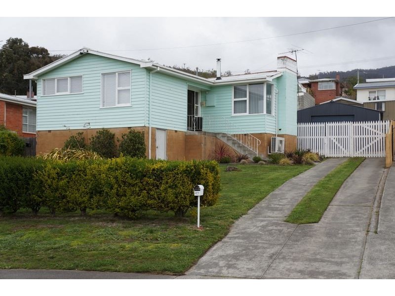 42 Adelphi Road, Claremont TAS 7011
