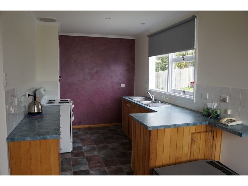 42 Adelphi Road, Claremont TAS 7011