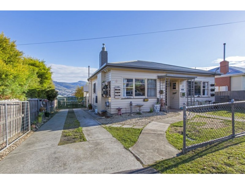 8 Sherwood Road, West Moonah TAS 7009