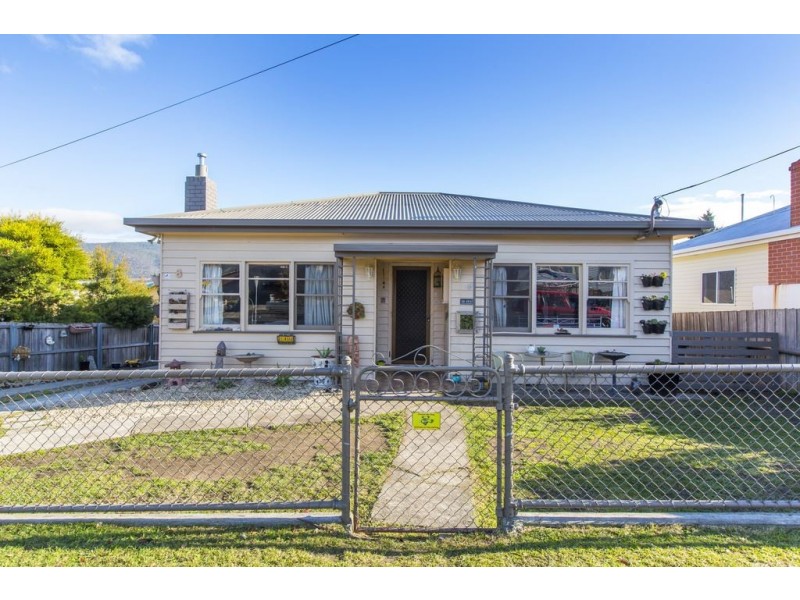 8 Sherwood Road, West Moonah TAS 7009