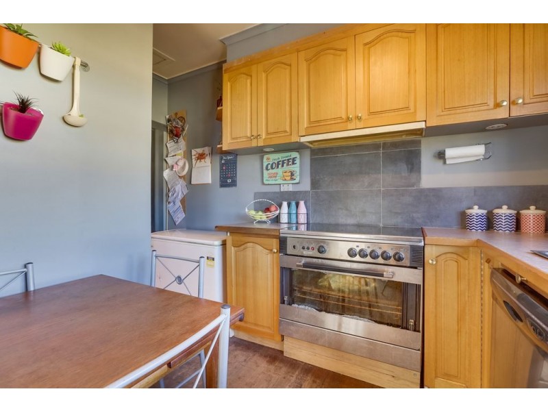 8 Sherwood Road, West Moonah TAS 7009