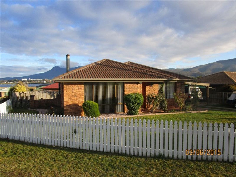 99 Jetty Road, Old Beach TAS 7017