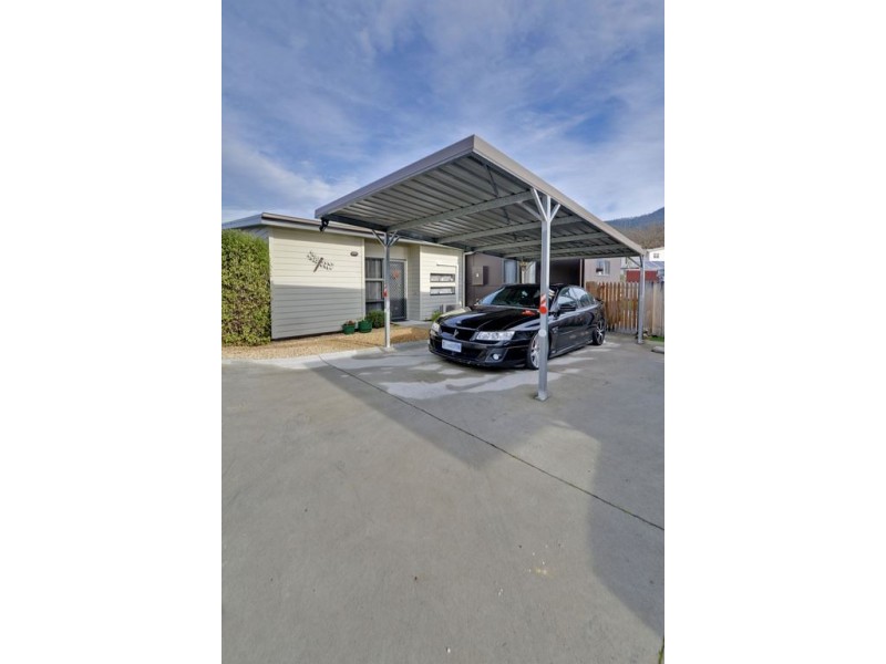 2/193 Branscombe Road, Claremont TAS 7011