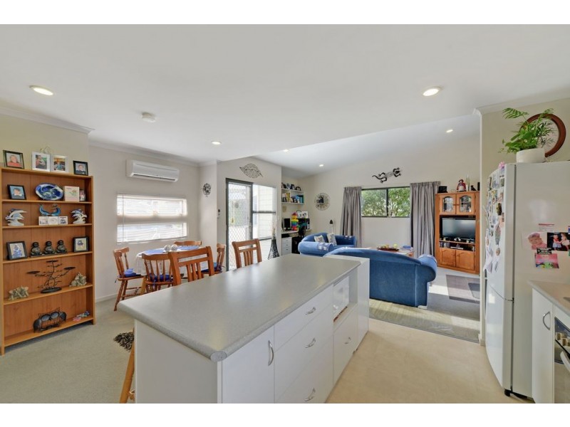 2/193 Branscombe Road, Claremont TAS 7011