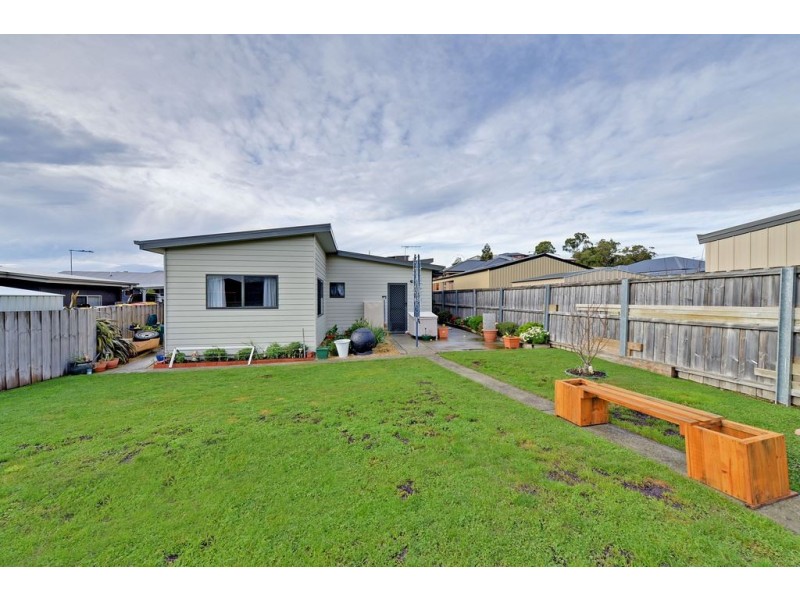 2/193 Branscombe Road, Claremont TAS 7011