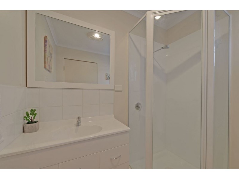 2/193 Branscombe Road, Claremont TAS 7011