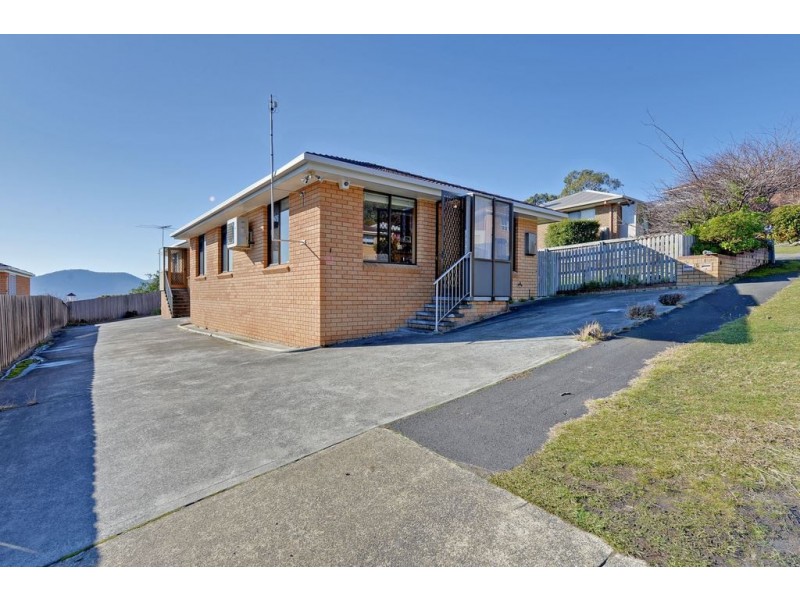 1/13 Longley Court, Glenorchy TAS 7010