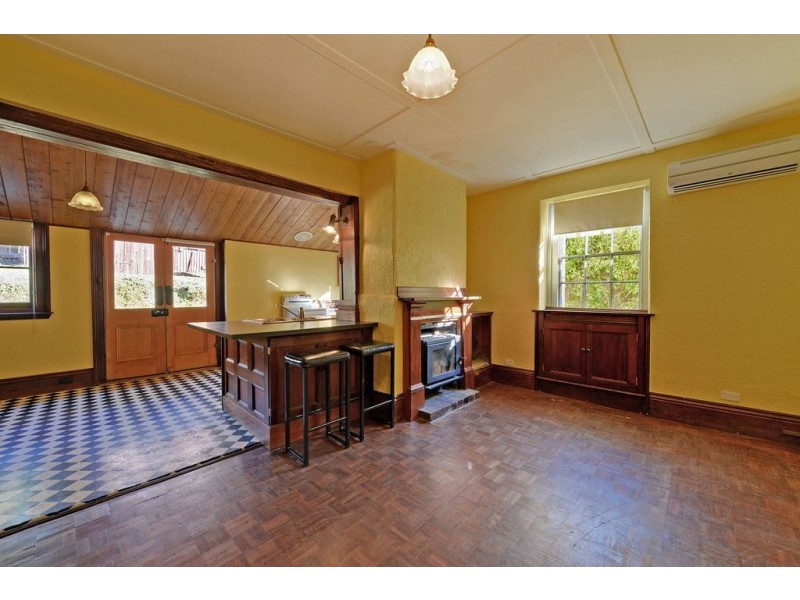 81 Lansdowne Crescent, West Hobart TAS 7000