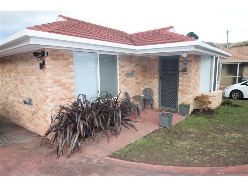 2/90 Marys Hope Road, Rosetta TAS 7010