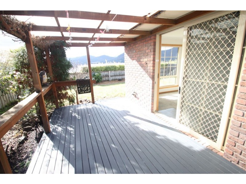 35 Bournville Crescent, Claremont TAS 7011