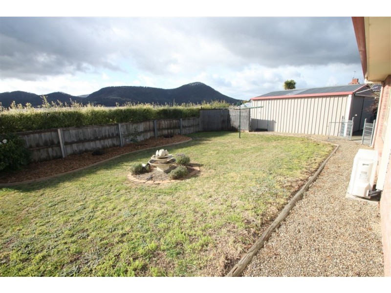 35 Bournville Crescent, Claremont TAS 7011