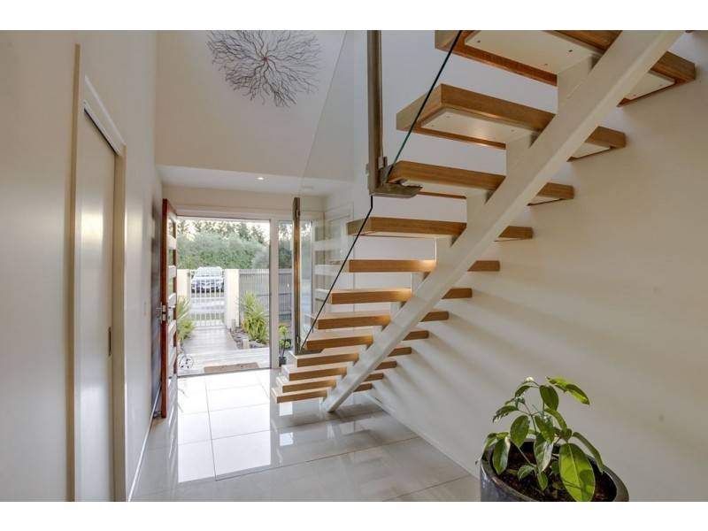 8 Regal Court, Seven Mile Beach TAS 7170
