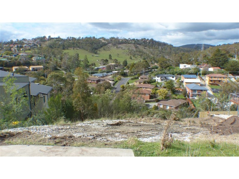 15 Lowrie Place, Glenorchy TAS 7010