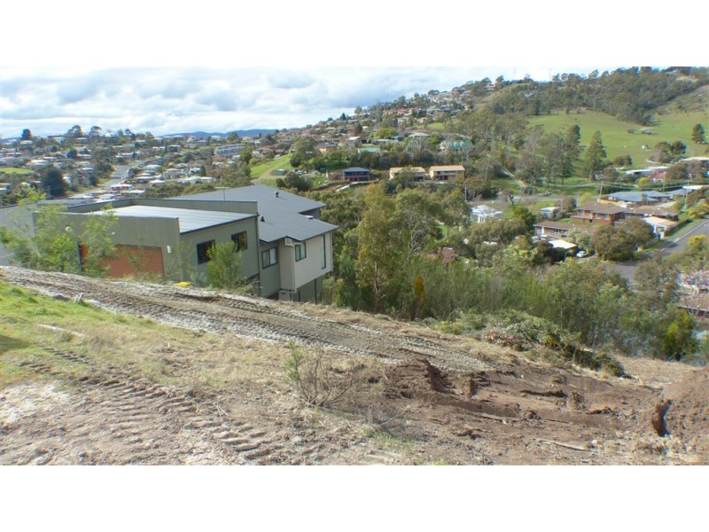 15 Lowrie Place, Glenorchy TAS 7010