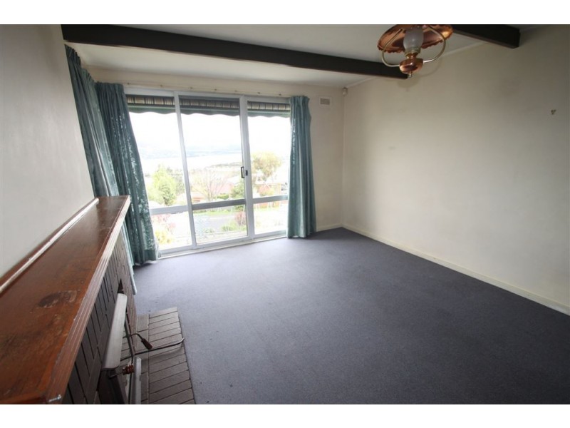 12 Langura Avenue, Chigwell TAS 7011