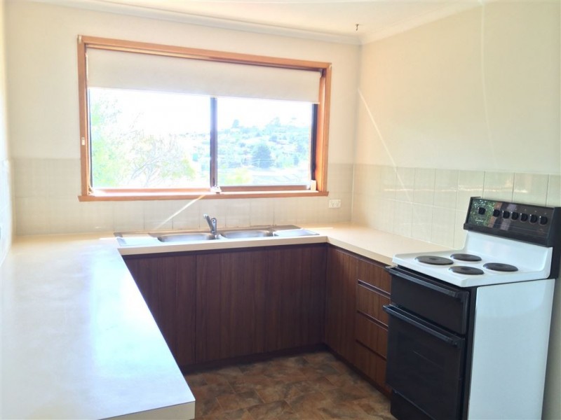 2/14 Madeline Court, Glenorchy TAS 7010