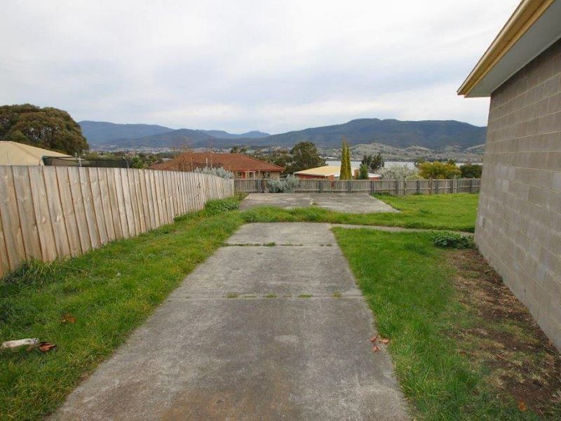 79 Lamprill Circle, Herdsmans Cove TAS 7030