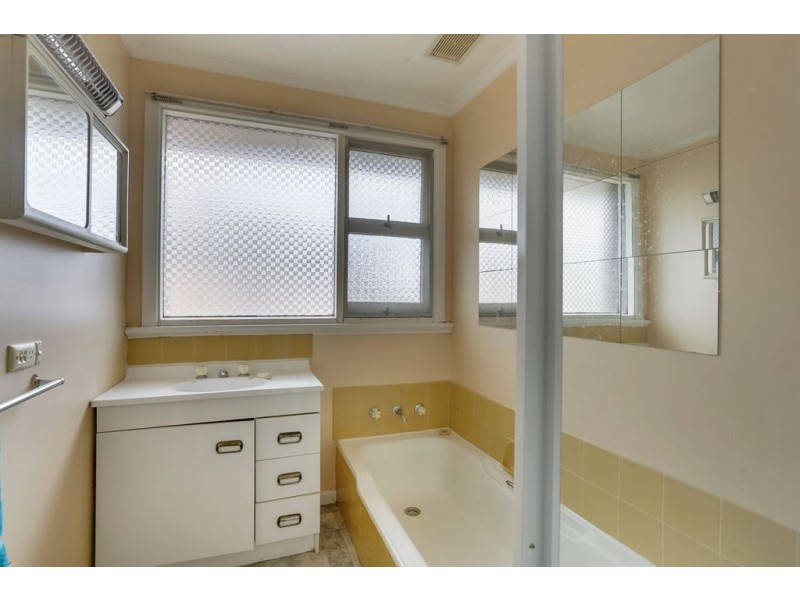 18 Sirius Street, Howrah TAS 7018