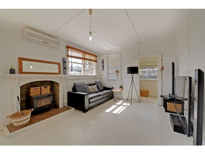 36 North Terrace, Lauderdale TAS 7021