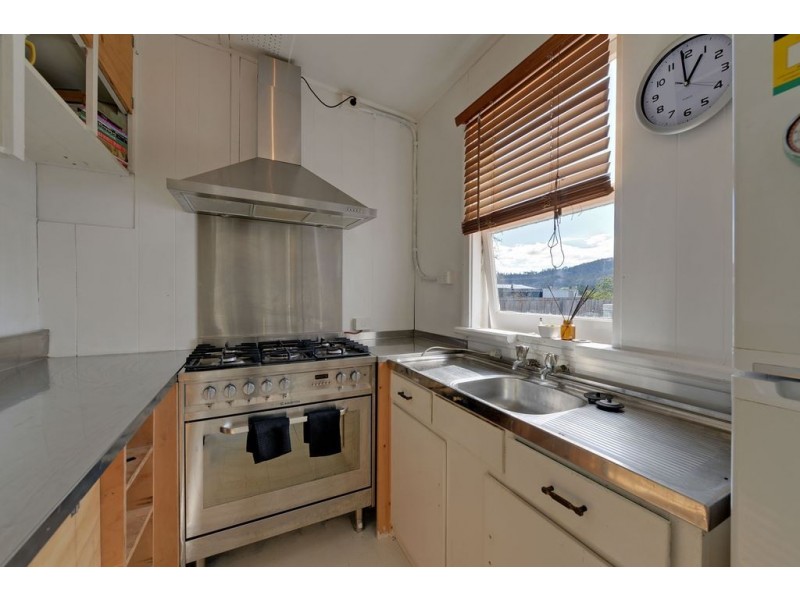 36 North Terrace, Lauderdale TAS 7021